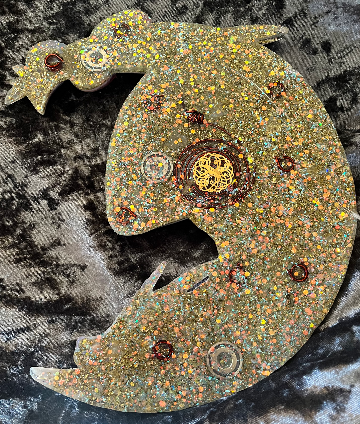 🧚‍♀️🐲”Otho'tie - Dragon of the Fae" Illuminated Orgonite Moon Plaque